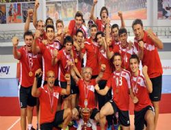 Plajda voleybol keyfi