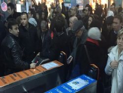 Metroda çile anonsu