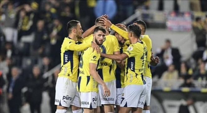 Fenerbahçe, Slavia Prag karşısında Avrupa'da galibiyet arıyor