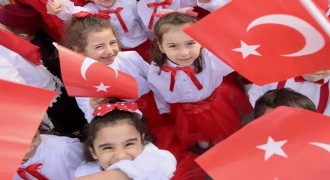 Cumhuriyet'in 103. yılı törenlerle kutlandı