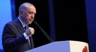 Erdoğan: Gençlerin Sosyal Medyada Kaybolmasına Seyirci Kalamayız