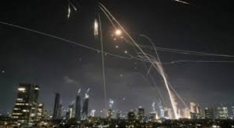 İran’dan Tel Aviv’e Füze Saldırıları