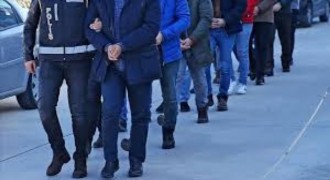 Suç Örgütü Çökertildi: 17 Tutuklu