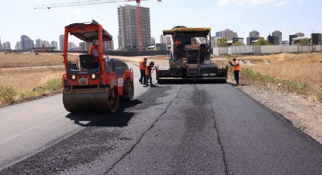 Çankaya’da asfalt atağı hız kazandı